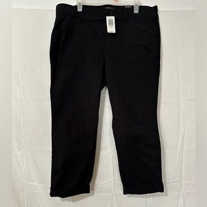 Size 18. Black Twill Aviator Crop. Torrid Brand New.